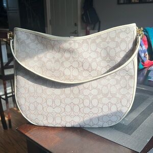 Coach Soft Tabby Hobo in Signature Jacquard
